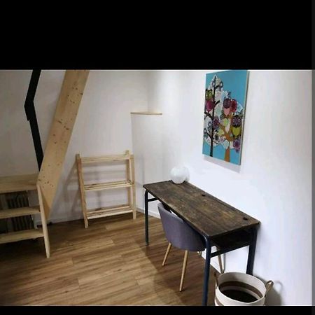Duplex Refait A Neuf Dans Vieille Batisse Villa Prades  Buitenkant foto